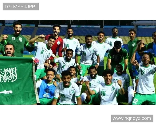 足球明星夫妻甜蜜共舞瞬间展现幸福生活的美好画面